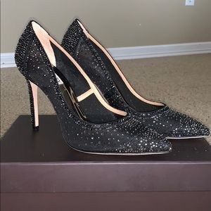 Badgley Mischka size 9